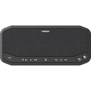 Fusion® PS-A302B Панелен морски AM/FM/USB/Bluetooth стерео плеър с вградени говорители